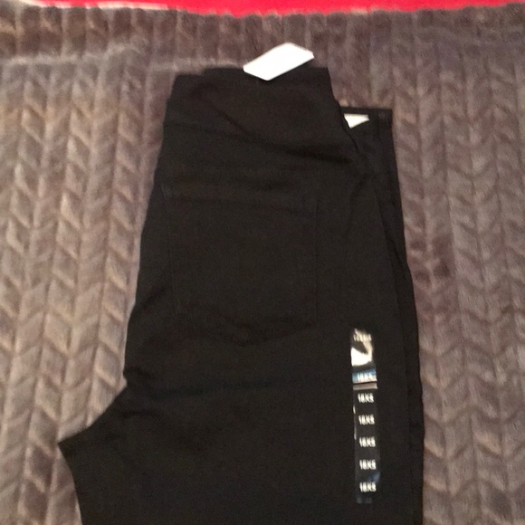 NOT FOR SALE - Picture 4 of 4